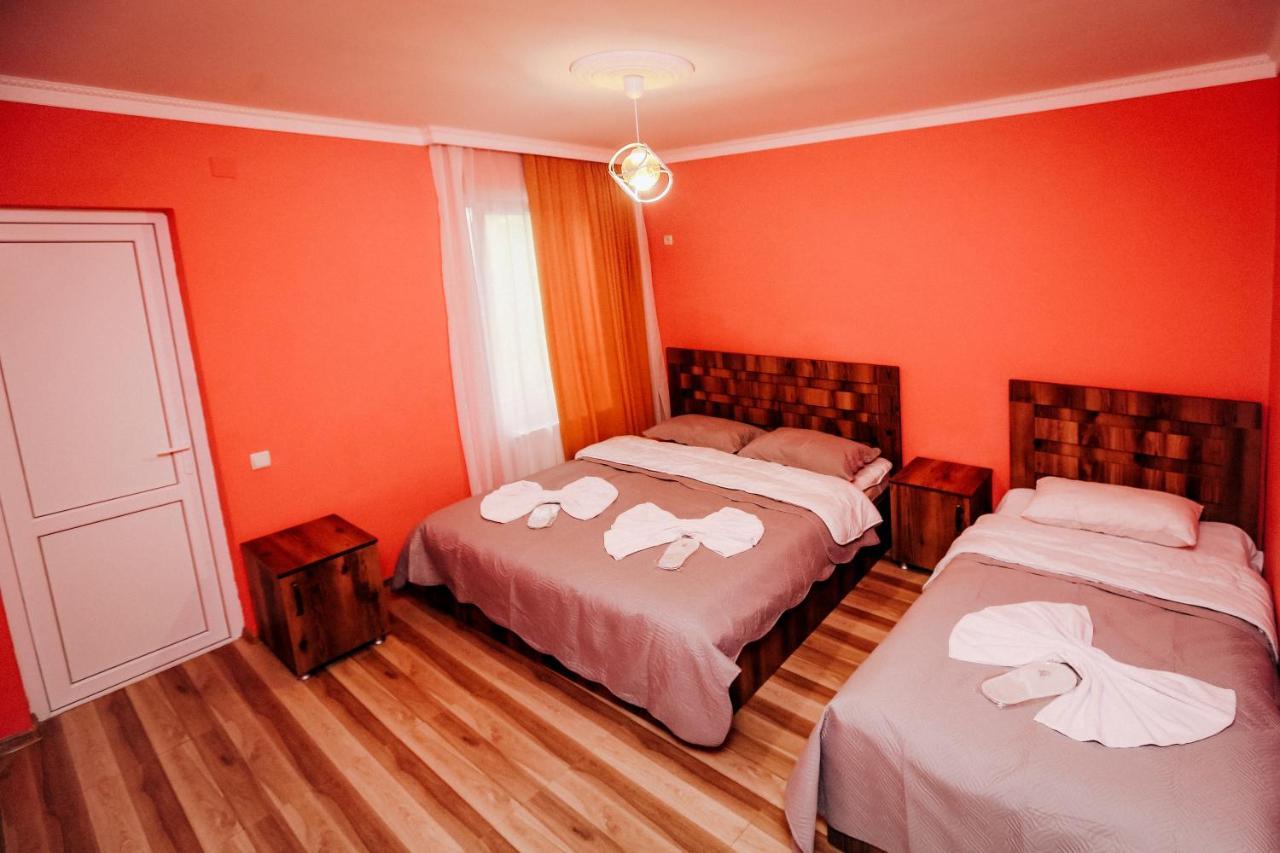 Bebo&Babu Guest House Kutaissi Exterior foto