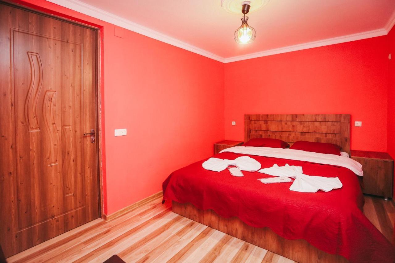Bebo&Babu Guest House Kutaissi Exterior foto