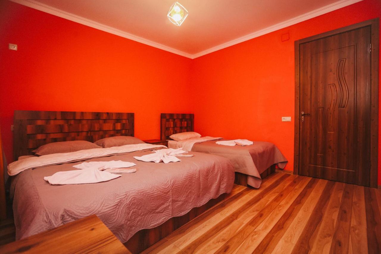 Bebo&Babu Guest House Kutaissi Exterior foto